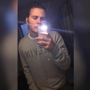 Meet your Posher, Joey