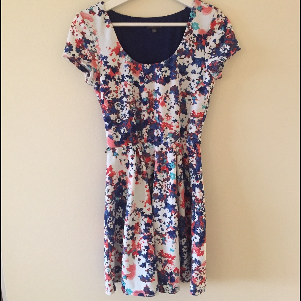 Summer Flower Dress 🌺
