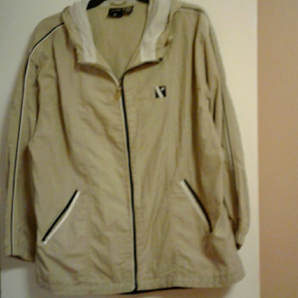 Jacket  nylon ,long sleeve, zipper closure