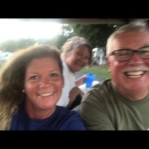 Meet your Posher, Anissa