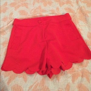 ❤️ red scallop shorts ❤️
