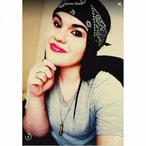 Meet your Posher, Kayla