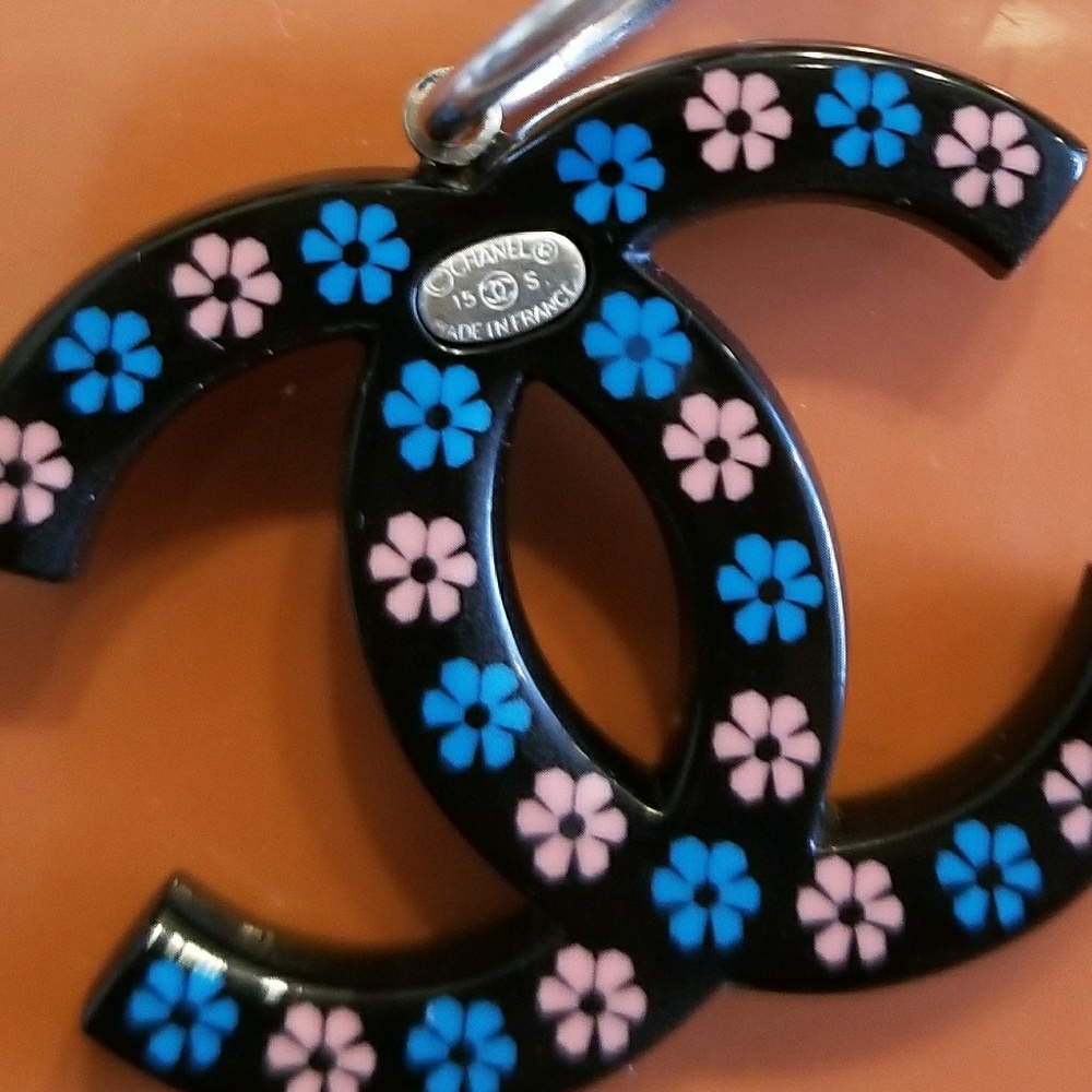 Chanel Daisy Flowers Resin Earrings