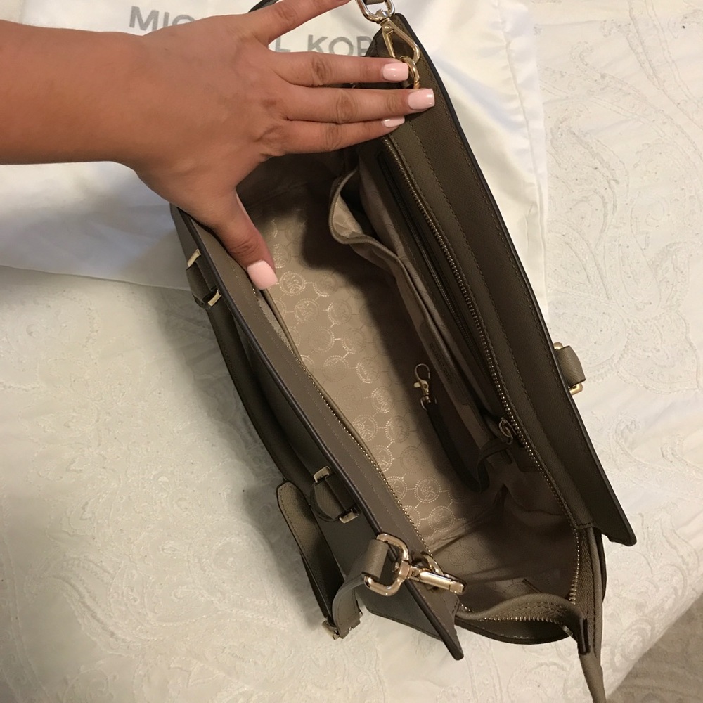 Michael Kors Purse - Picture 3 of 5