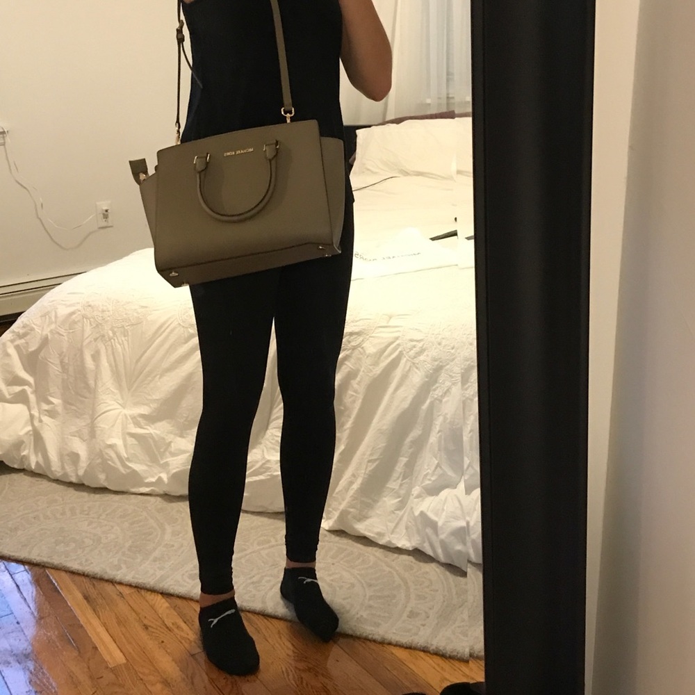 Michael Kors Purse - Picture 4 of 5