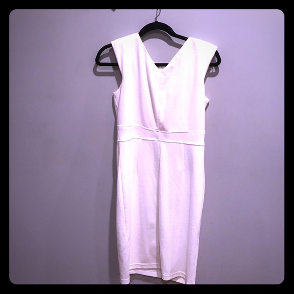 Short cream 👗 - Picture 1 of 3