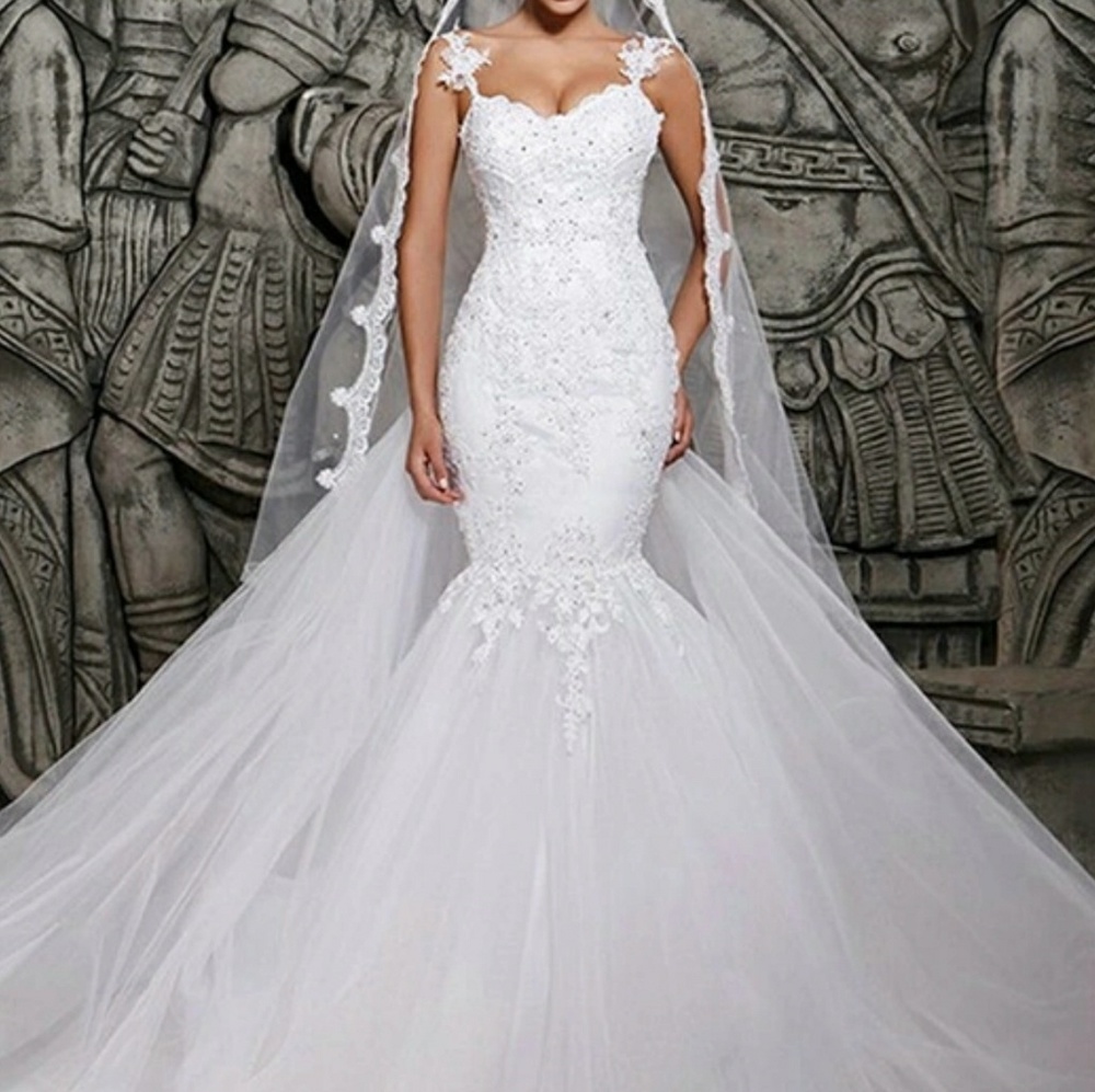 Mermaid wedding dress never worn