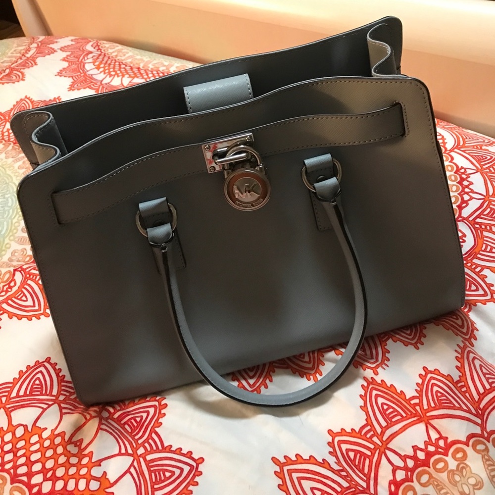 ‼️ NEED GONE ‼️AUTHENTIC Michael Kors Purse