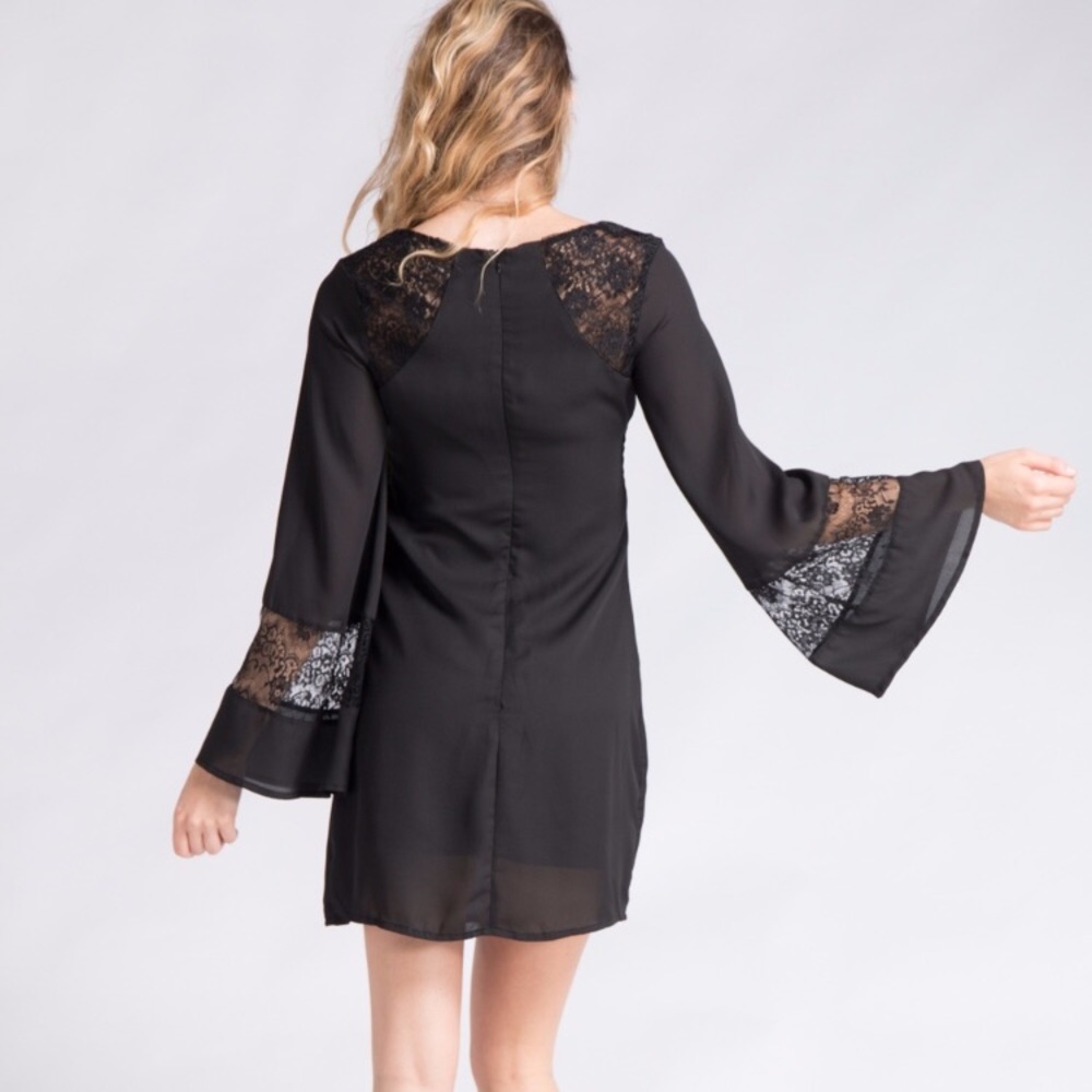 π Molly lace bell sleeve dress π - Picture 6 of 6