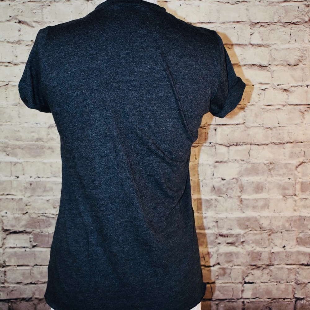 ‼️LAST ONE‼️ Gray Short Sleeve Lace Up Graphic Tee - Picture 4 of 4