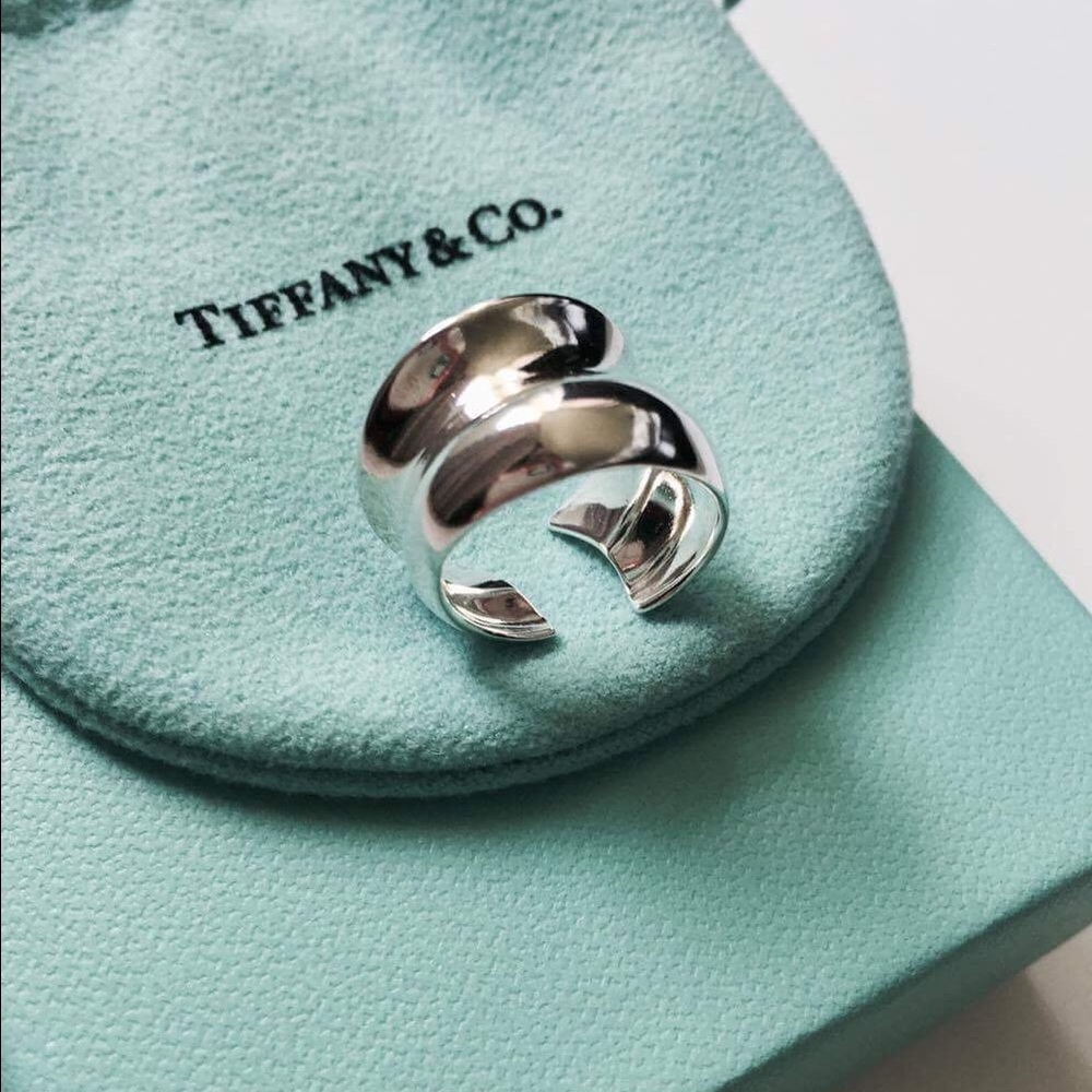 Authentic Tiffany&Co Frank Gehry Fish Ring-size 4