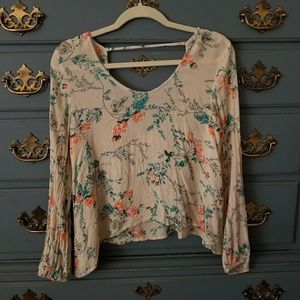 Long sleeve floral low back crop top