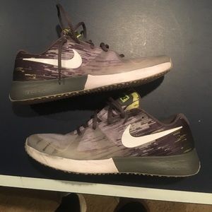Nike Running shoes size 11 Grey Green