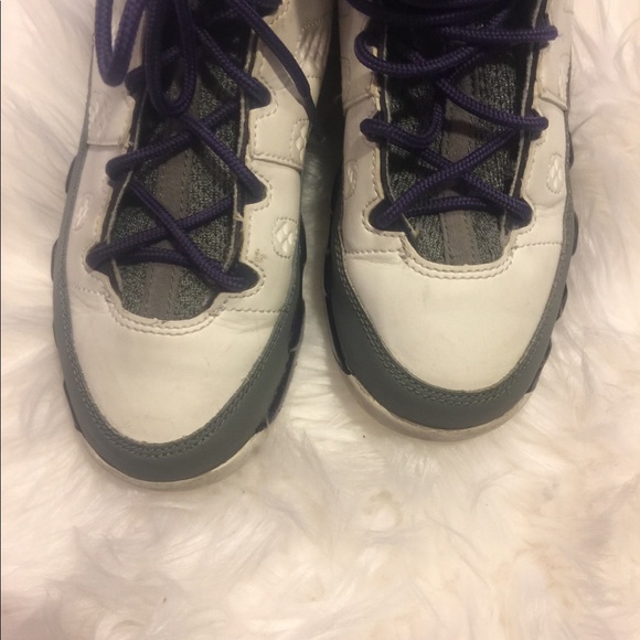 Girls retro 9 jordans purple size 2 - Picture 6 of 6