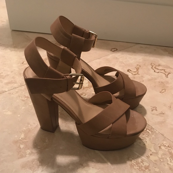 heels - Picture 2 of 2