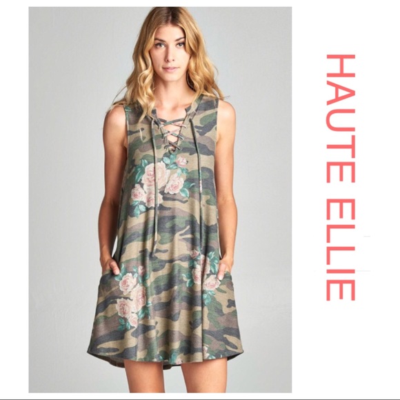 🌼Sale🌼 Lace Up Pocket Floral Camo Print Dress - Picture 6 of 7