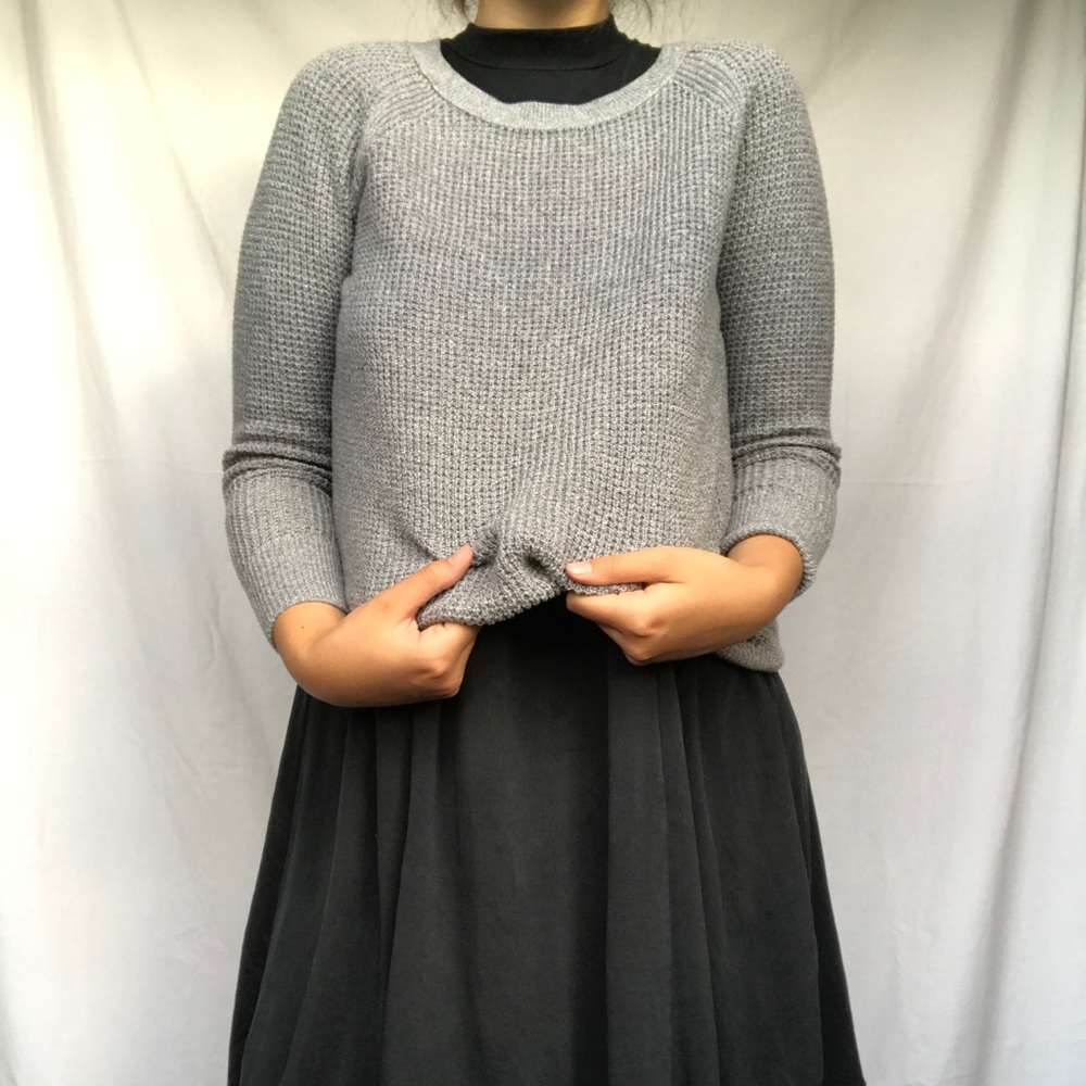 American eagle gray knit sweater