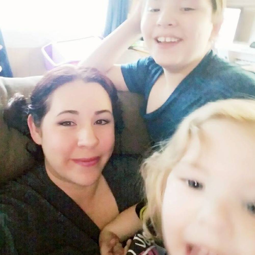 Meet your Posher, Genna