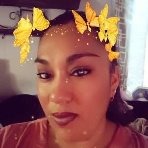 Meet your Posher, Reina