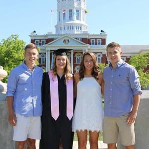 Meet your Posher, Alexandria