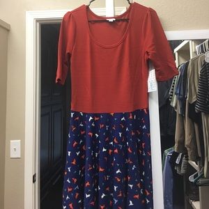 NWT Lularoe terracotta and navy Nicole with birds