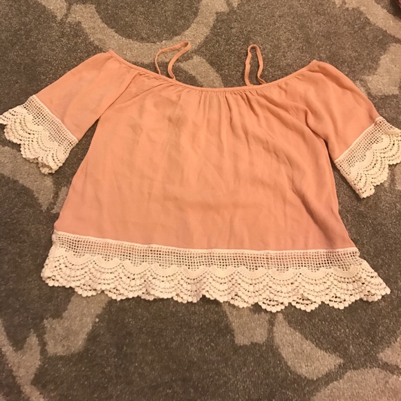 Cute peach colored off the shoulder crop top! - Picture 2 of 2