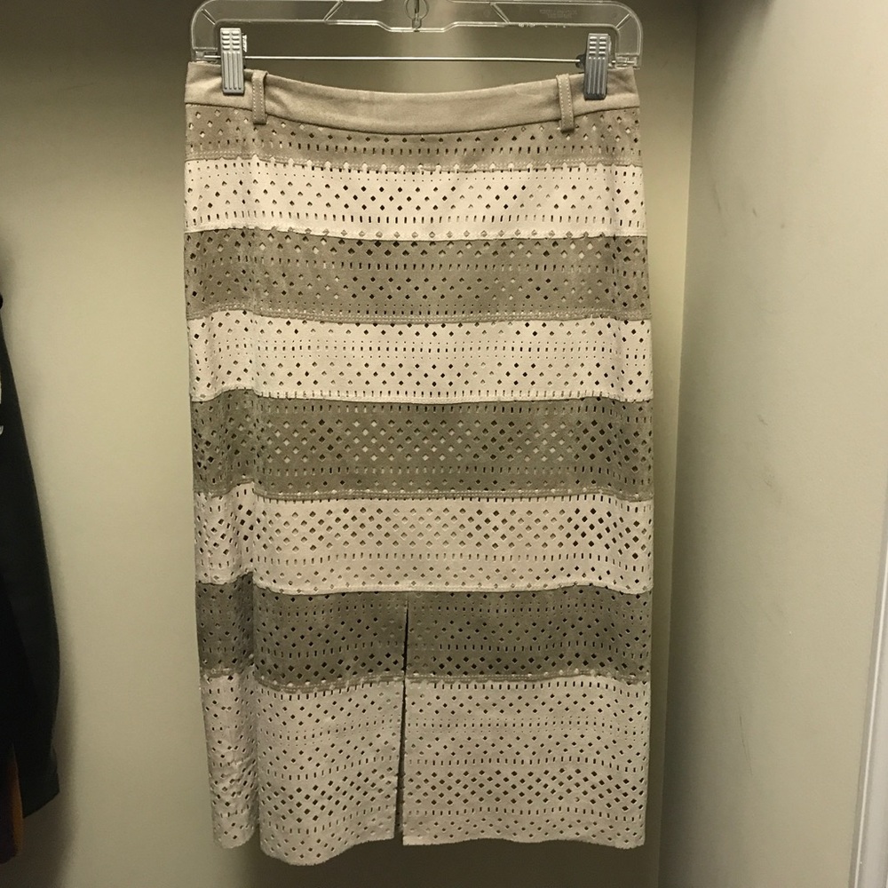 BCBGMAXAZRIA Beige and White Pencil Skirt