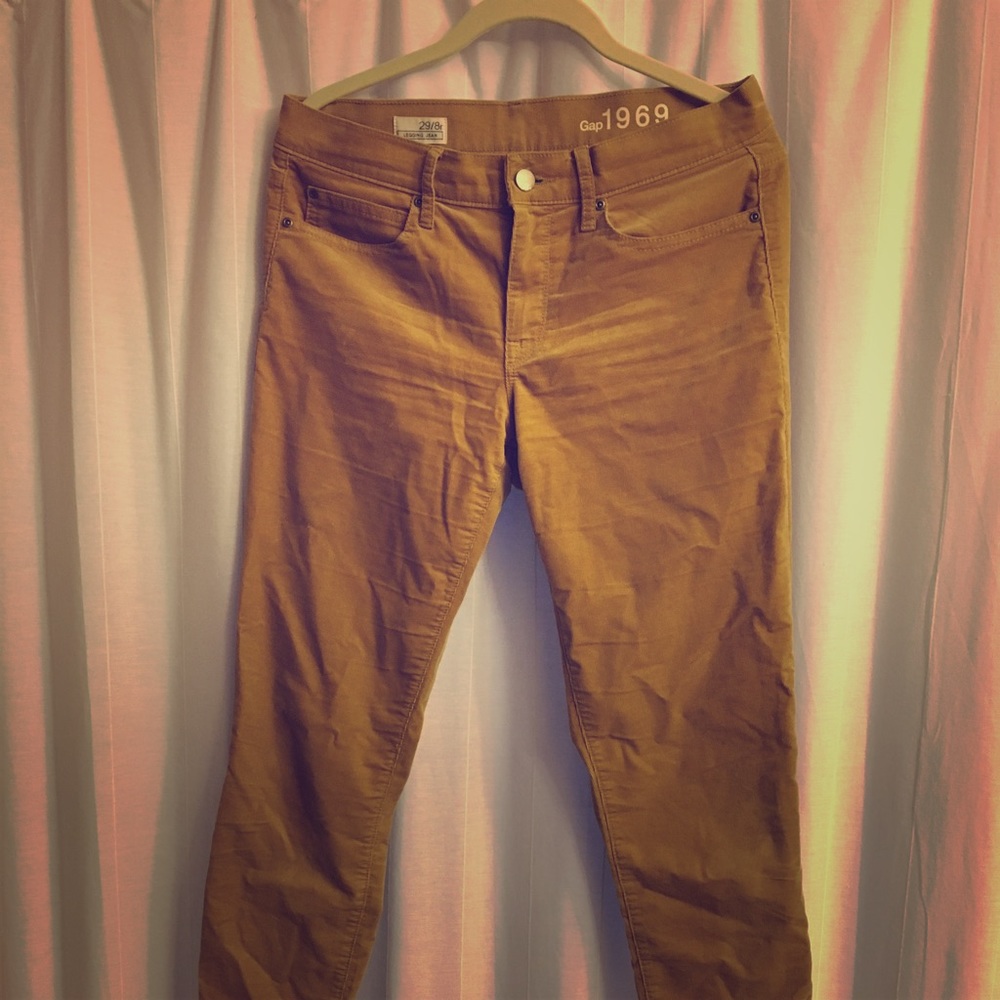 Gap Size 29 / 8 r Corduroy Legging Jean