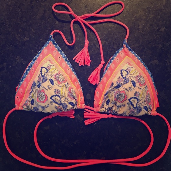 American Eagle Triangle Bikini Top - Picture 1 of 3
