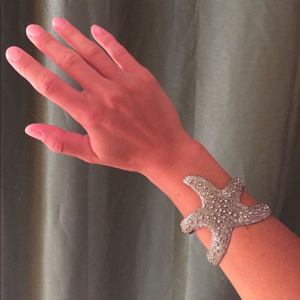 Adorable Starfish Bracelet