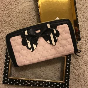 Betsey Johnson wallet