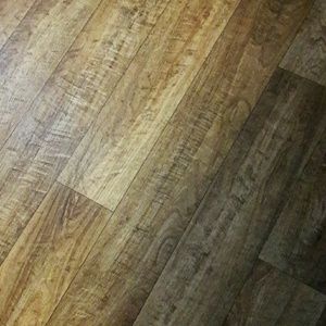 Meet your Posher, Deisy