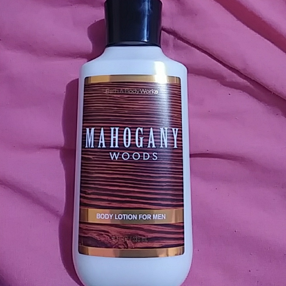 Mahogany Woods Body Lotion for Men