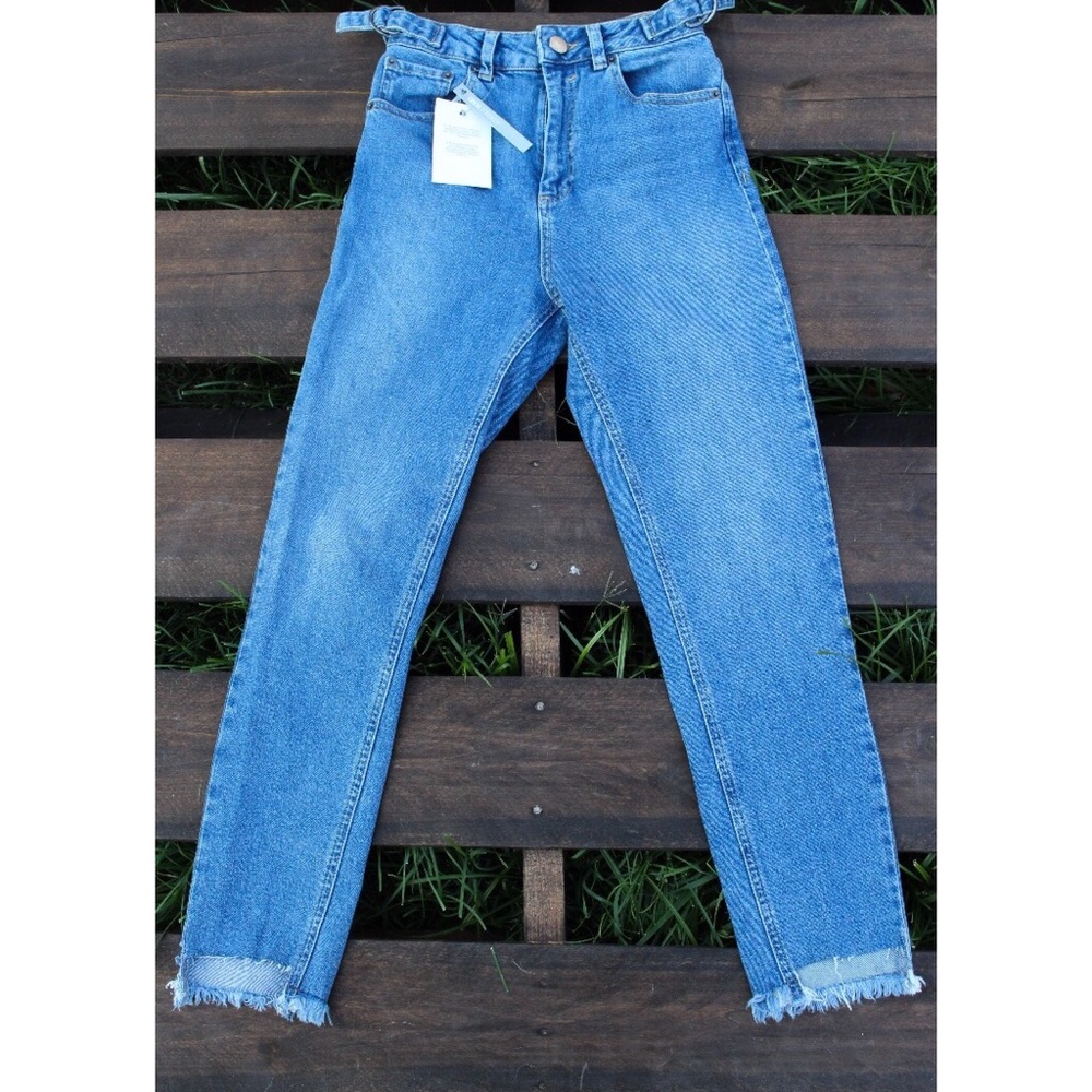 Slim High Rise Mom Jean with Stepped Hem