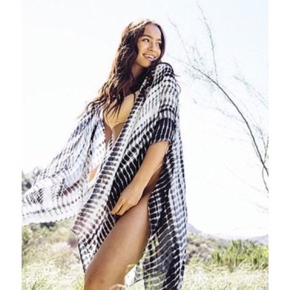 Michael Stars Accessories - Michael Stars Ruana Multi-way Wrap/Scarf/Sarong