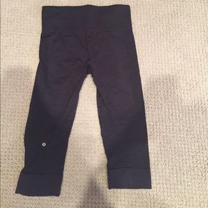 Lululemon crops