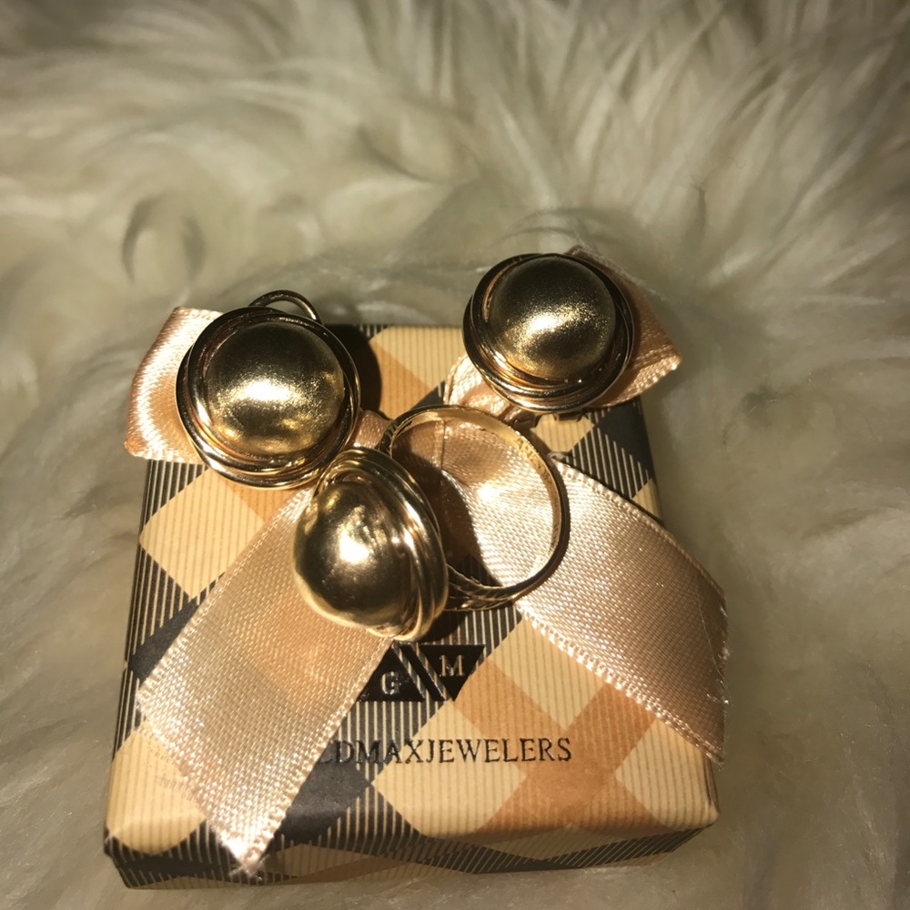 10k gold earrings & ring set