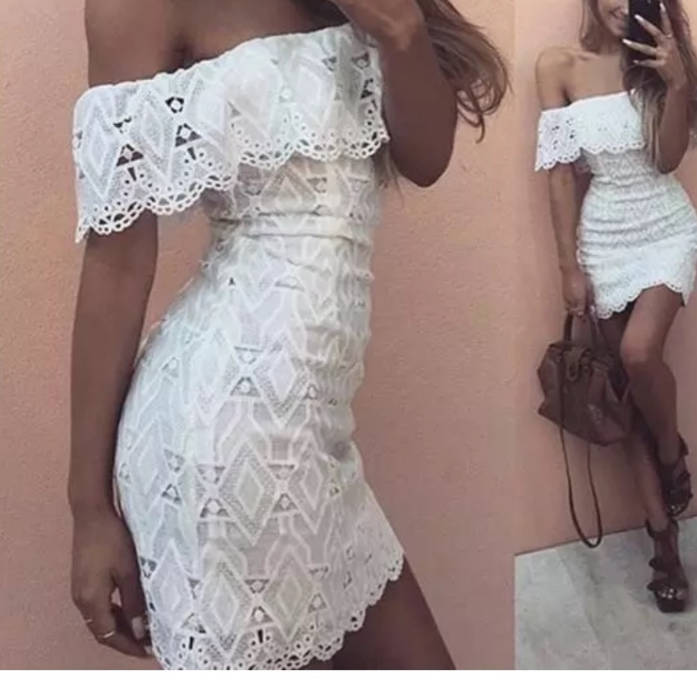 Off shoulder lace dress