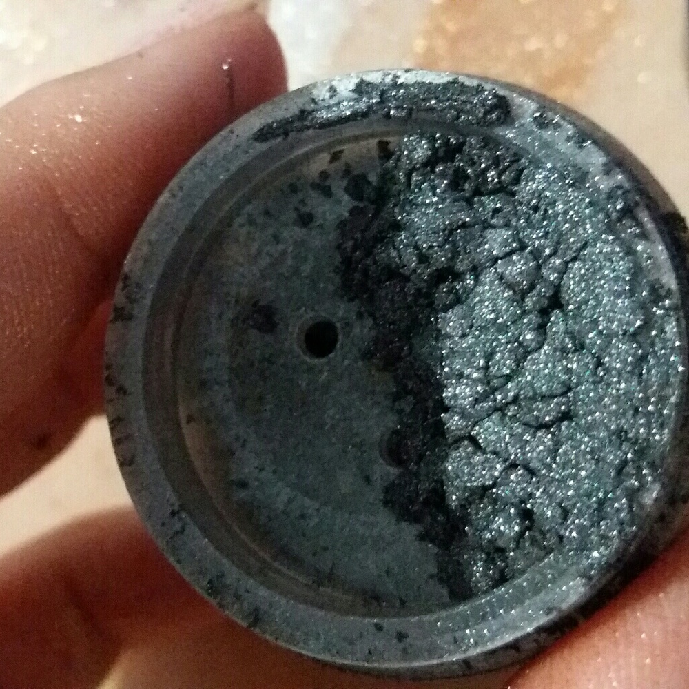 Mica loose eyeshadow