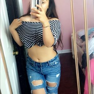 STRIPED BLACK AND WHITE SHIRT