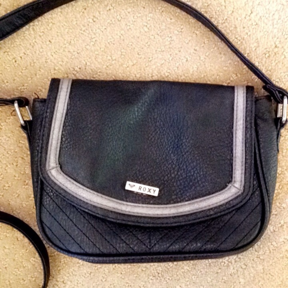 Roxy purse