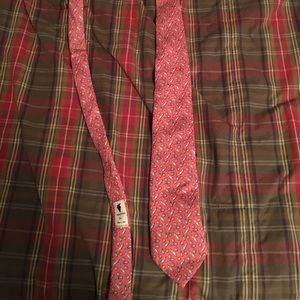 Vineyard Vines tie