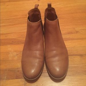 Clarks Taylor shine brown leather ankle boots sz 9