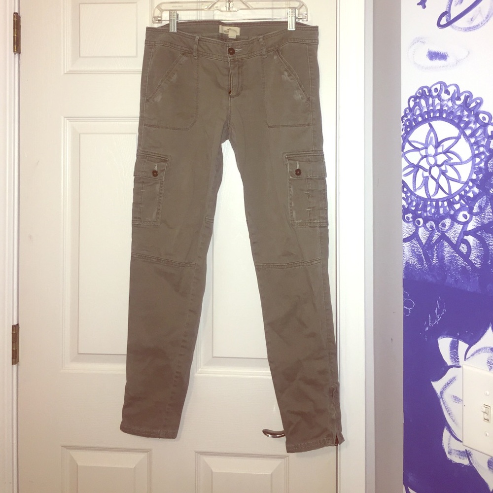 Hollister cargo pants