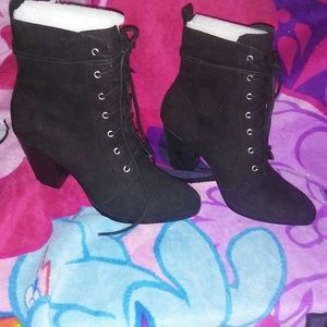 Shoes-booties