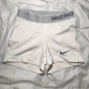 White nike pro