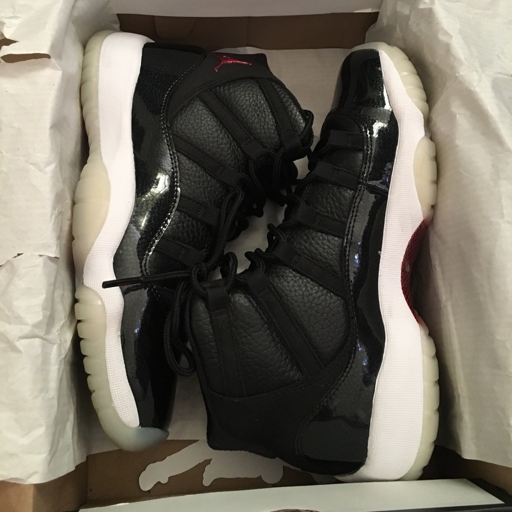 Air Jordan retro 11 (2015) women's 7 7.5