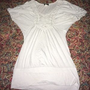 White short sleeve white shirt