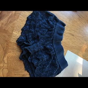 a&f floral shorts