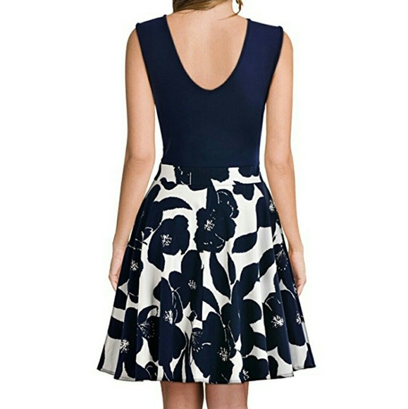 FLORAL FLARE DRESS - Picture 2 of 2